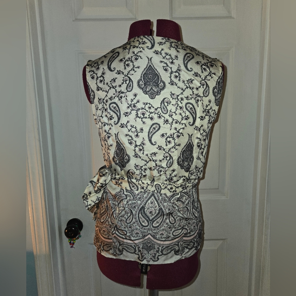 Banana Republic White Silk Paisley Wrap XS Sleeveless Blouse - Picture 4 of 9